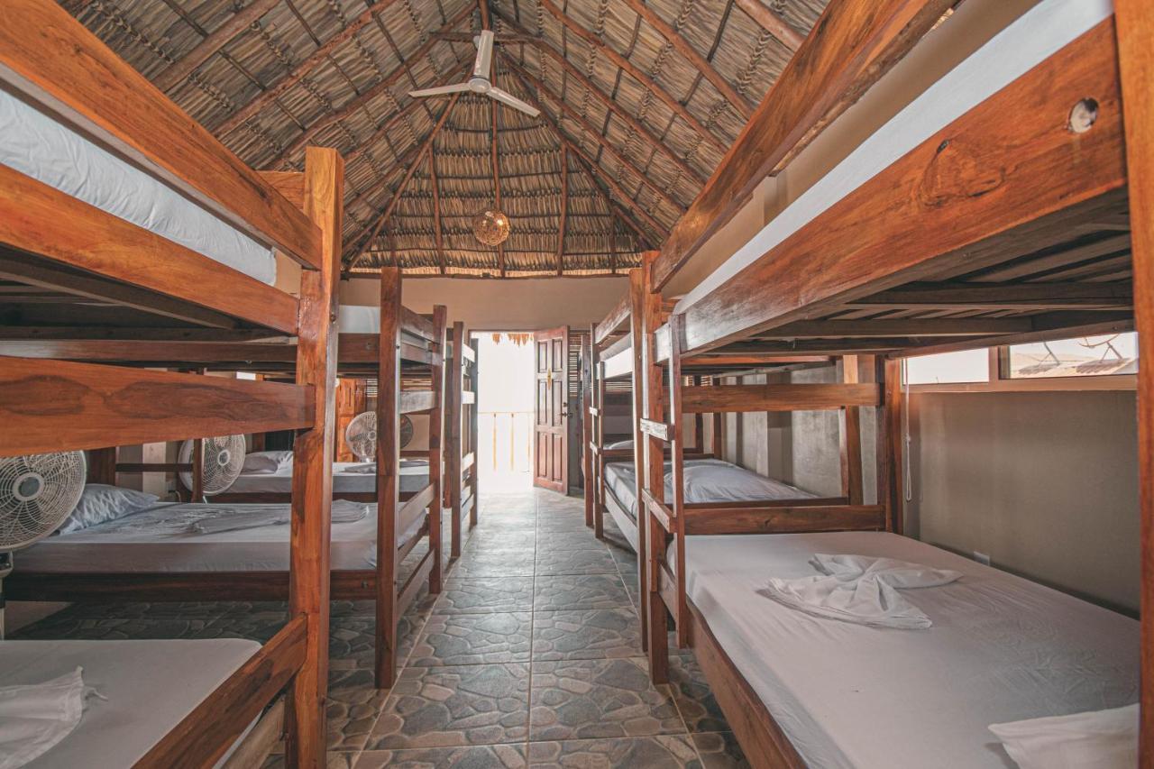 The Barrel Hostel Попойо Екстериор снимка